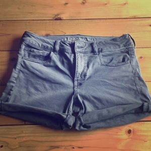 American Eagle Midi shorts